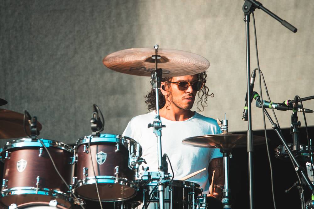 Druhý den Colours: Skvělá LP, legendární Norah Jones a impozantní Faada Freddy