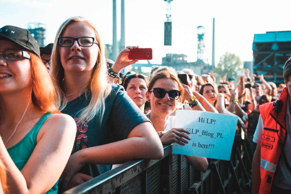 Druhý den Colours: Skvělá LP, legendární Norah Jones a impozantní Faada Freddy