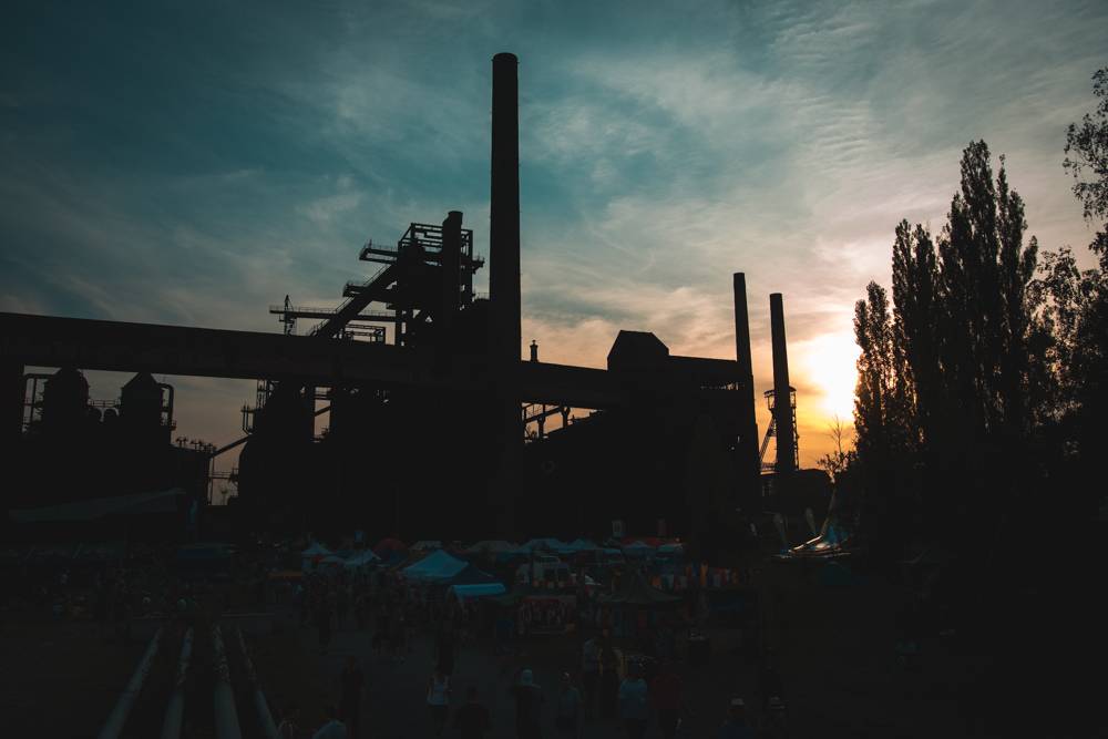 Druhý den Colours: Skvělá LP, legendární Norah Jones a impozantní Faada Freddy