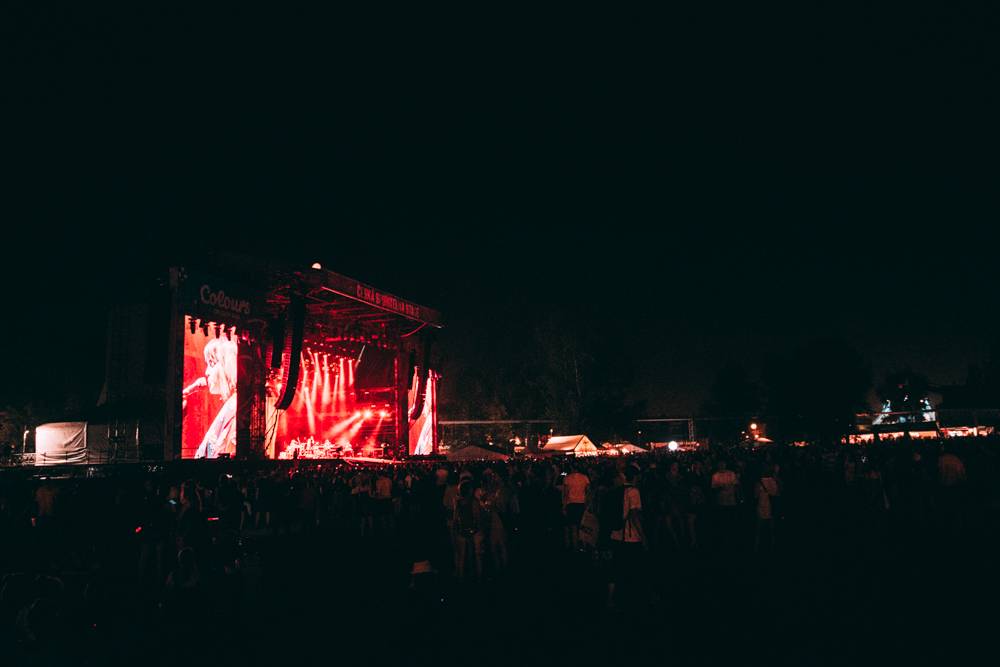 Druhý den Colours: Skvělá LP, legendární Norah Jones a impozantní Faada Freddy