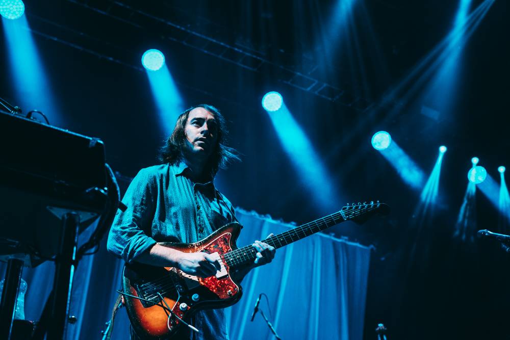 Druhý den Colours: Skvělá LP, legendární Norah Jones a impozantní Faada Freddy