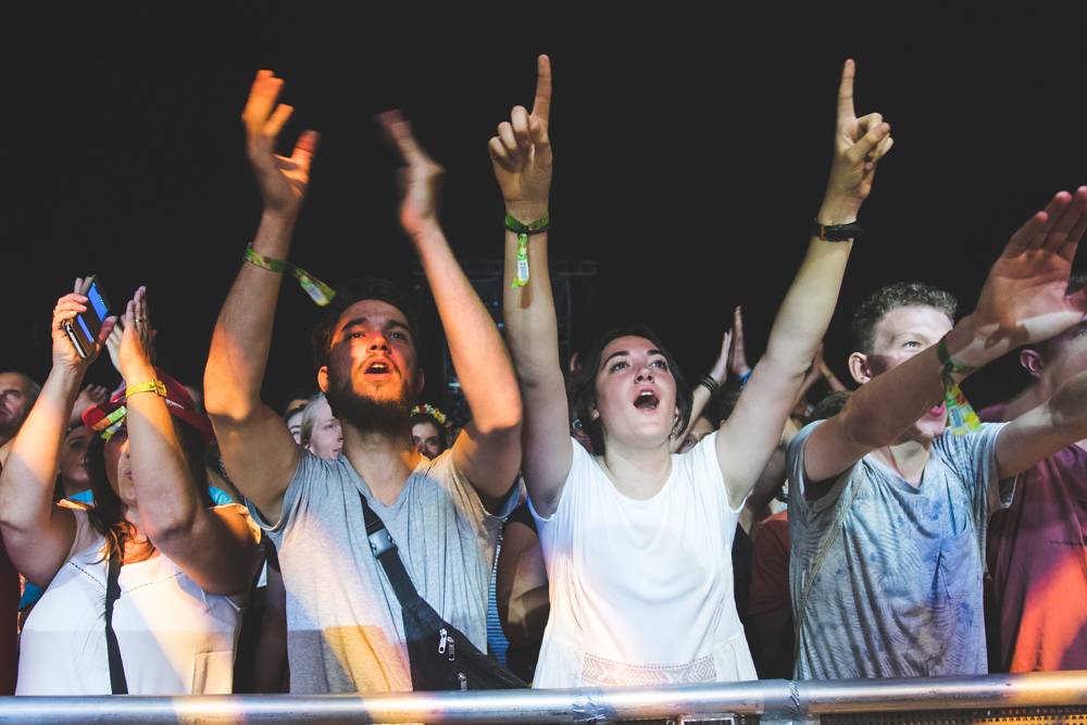 Druhý den Colours: Skvělá LP, legendární Norah Jones a impozantní Faada Freddy