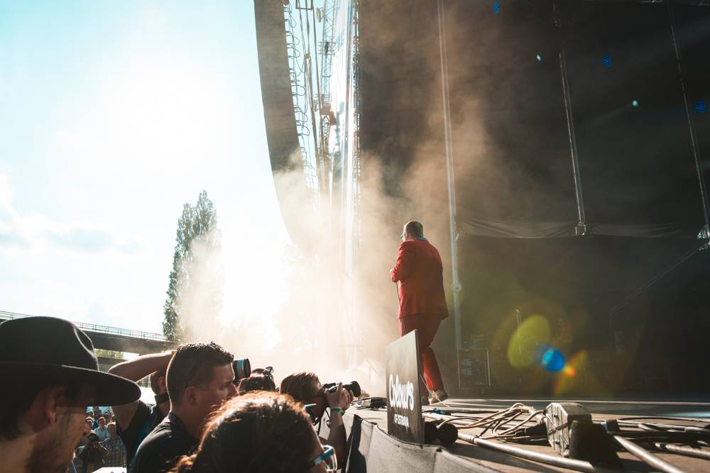 Třetí den Colours of Ostrava: Michal Hrůza s filharmonií, skvělí Midnight Oil a překvapení St. Paul & The Broken Bones