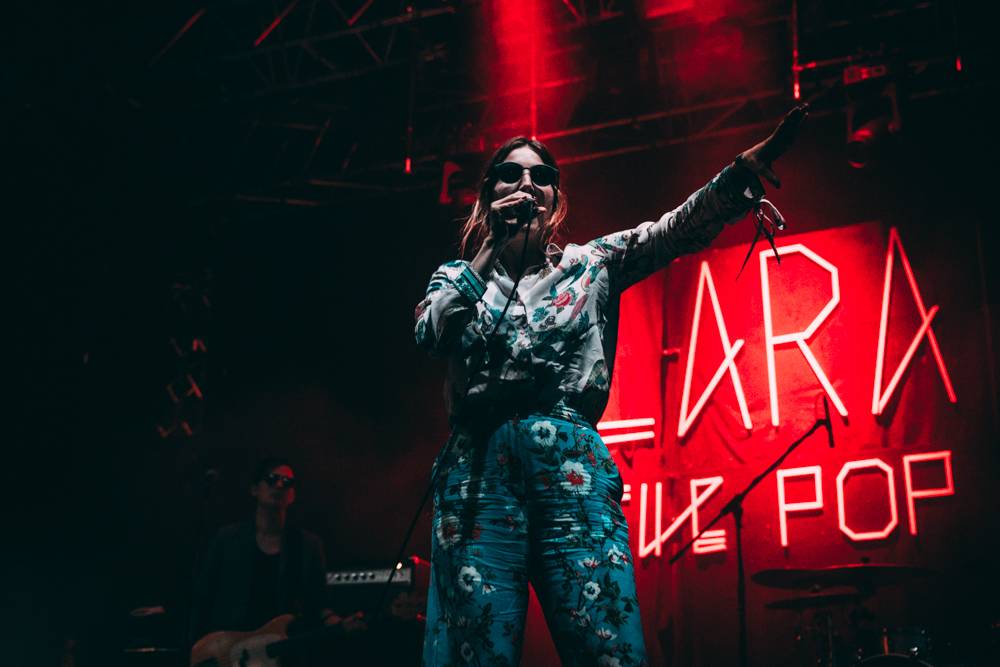 Třetí den Colours of Ostrava: Michal Hrůza s filharmonií, skvělí Midnight Oil a překvapení St. Paul & The Broken Bones