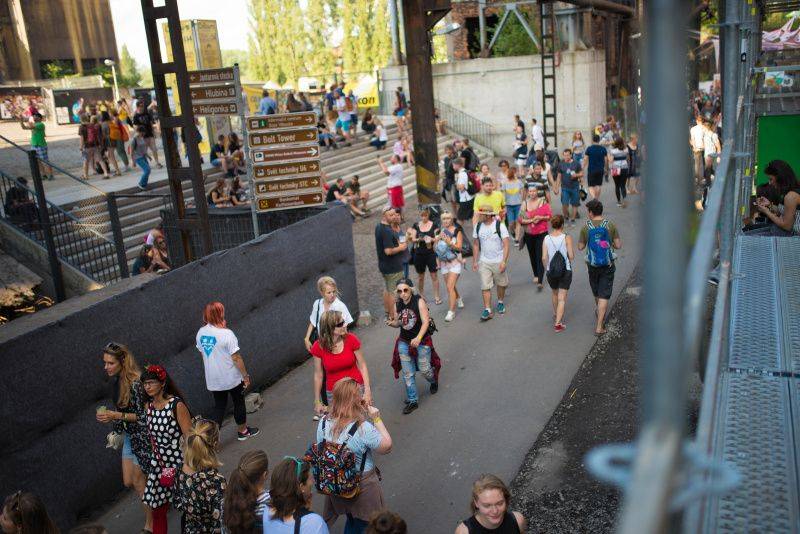 Colours Of Ostrava potřetí: Benjamin Clementine, Walking On Cars, Moderat i volnočasové aktivity