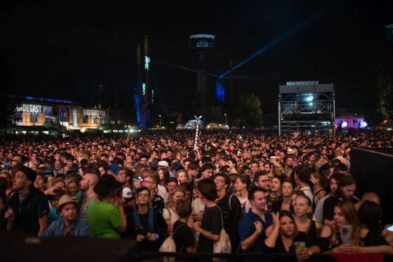 Colours Of Ostrava potřetí: Benjamin Clementine, Walking On Cars, Moderat i volnočasové aktivity