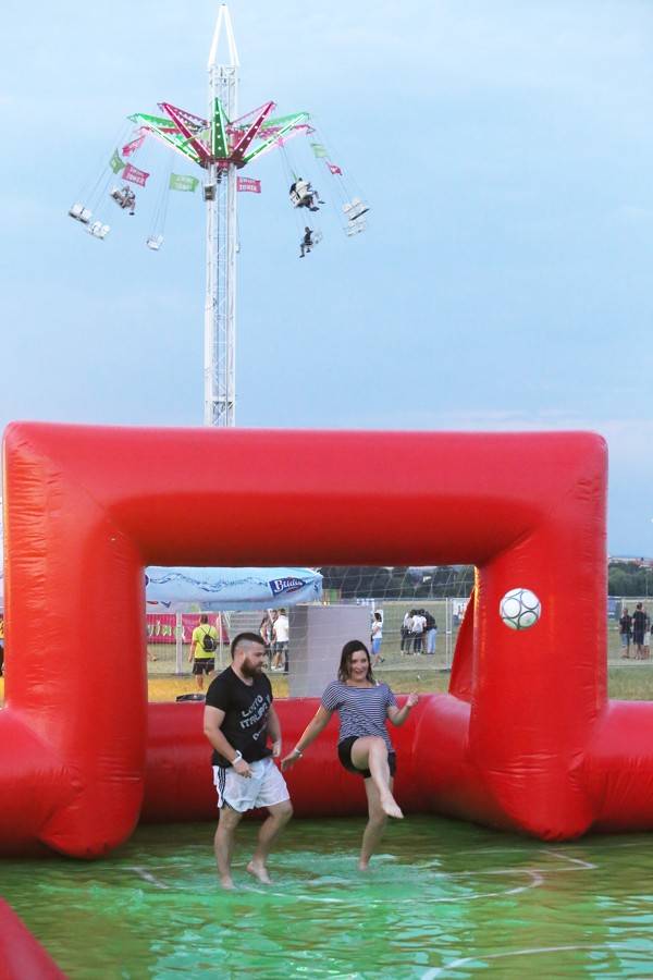 Cibulafest v Holíči narušil vítr, přesto zabodovali Tomáš Klus nebo Xindl X