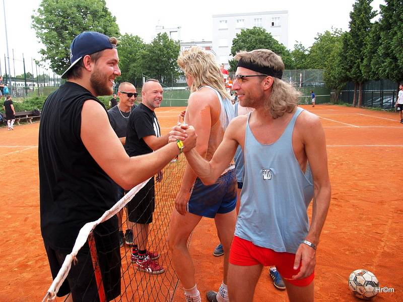 Festonda Cup vyhráli Apple Juice, nohejbalové týmy sestavili i Wohnout, Tři sestry nebo UDG
