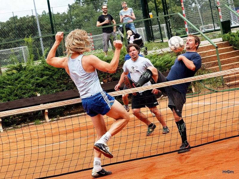 Festonda Cup vyhráli Apple Juice, nohejbalové týmy sestavili i Wohnout, Tři sestry nebo UDG