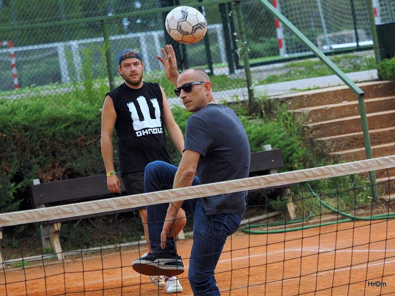 Festonda Cup vyhráli Apple Juice, nohejbalové týmy sestavili i Wohnout, Tři sestry nebo UDG