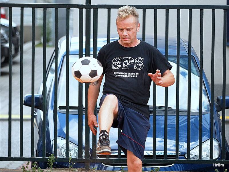 Festonda Cup vyhráli Apple Juice, nohejbalové týmy sestavili i Wohnout, Tři sestry nebo UDG