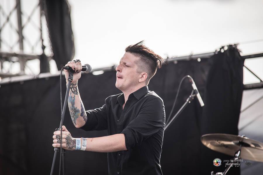 Hrady CZ na Švihově: V pátek fanoušky rozohnili Rybičky 48, Visací zámek nebo Smrtislav