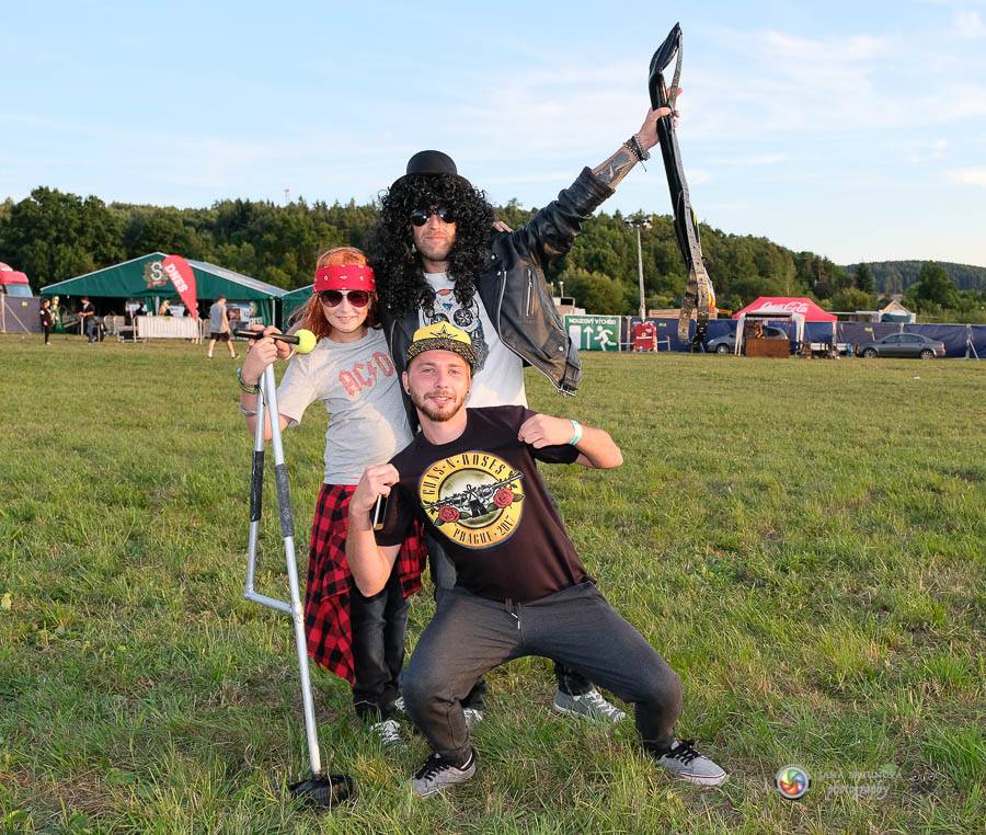 Hrady CZ na Švihově: V pátek fanoušky rozohnili Rybičky 48, Visací zámek nebo Smrtislav