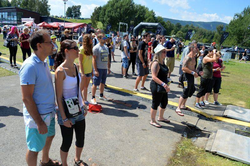 Benátská! gradovala se Status Quo, Jaroslavem Uhlířem nebo Hentai Corporation