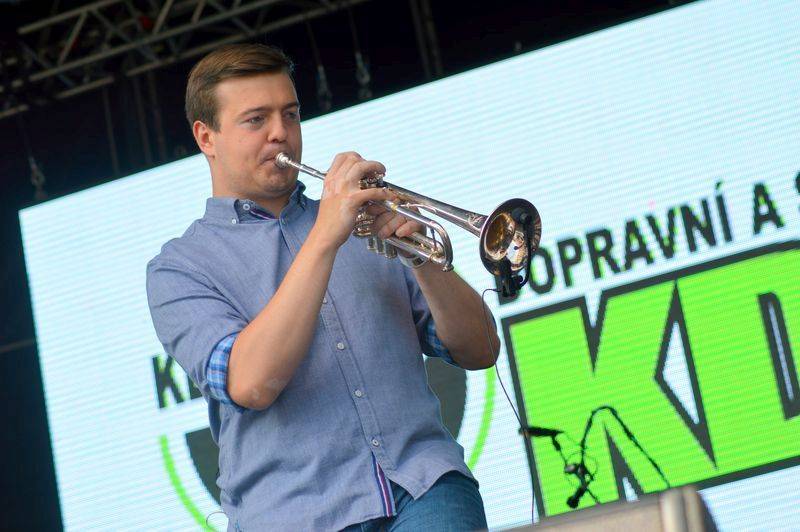 Benátská! gradovala se Status Quo, Jaroslavem Uhlířem nebo Hentai Corporation