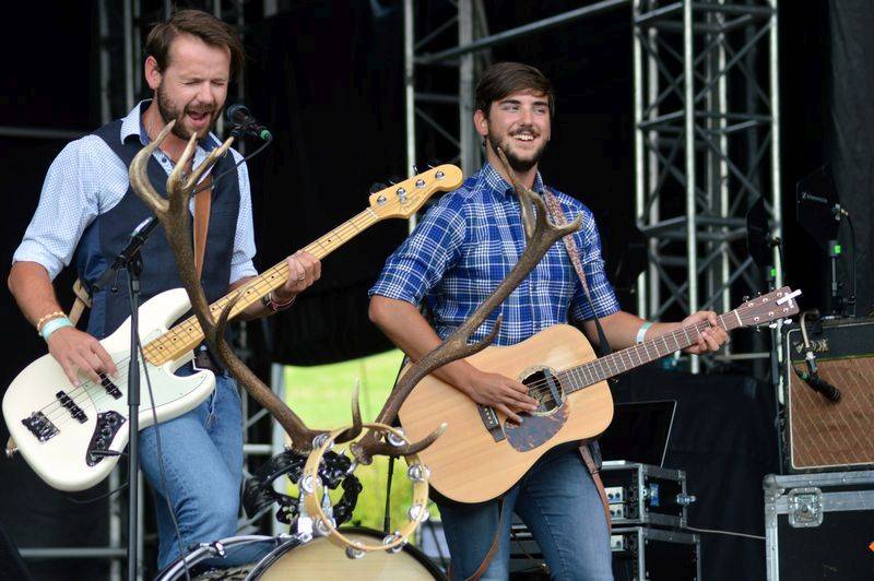 Benátská! gradovala se Status Quo, Jaroslavem Uhlířem nebo Hentai Corporation