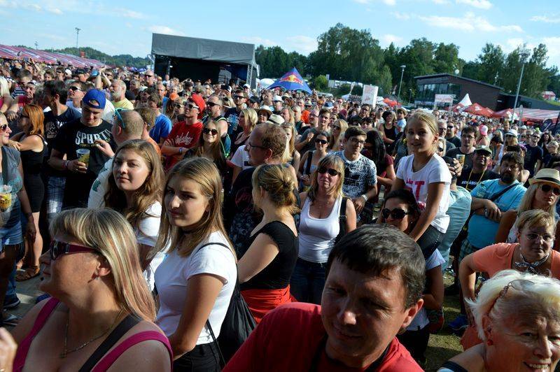 Benátská! gradovala se Status Quo, Jaroslavem Uhlířem nebo Hentai Corporation