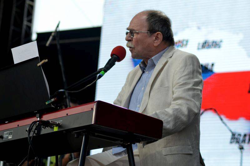 Benátská! gradovala se Status Quo, Jaroslavem Uhlířem nebo Hentai Corporation