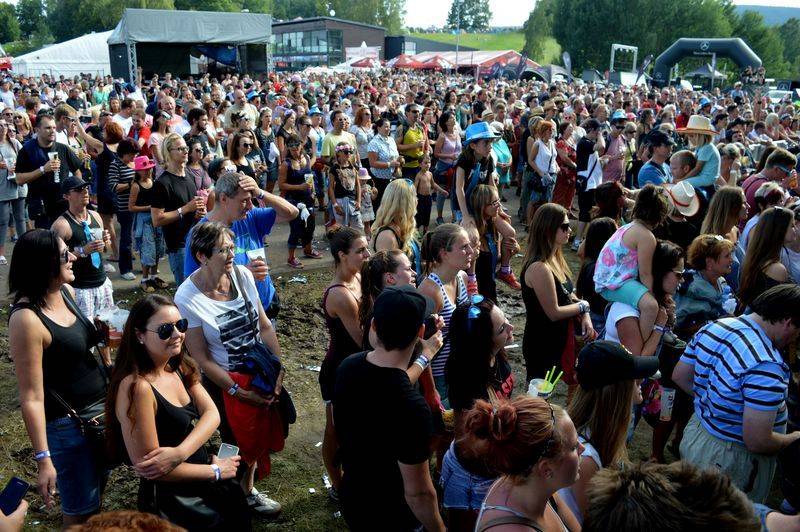 Benátská! gradovala se Status Quo, Jaroslavem Uhlířem nebo Hentai Corporation