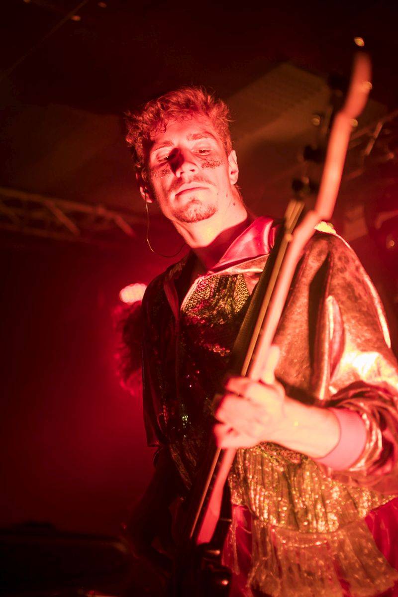 iREPORT oslavil na Cargo Gallery 26. narozeniny, přáli Tomáš Hanák i Iva Pazderková, hráli Mydy Rabycad