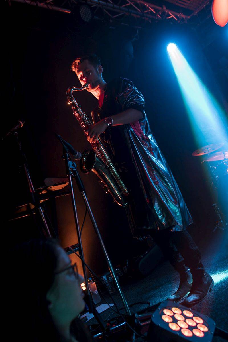 iREPORT oslavil na Cargo Gallery 26. narozeniny, přáli Tomáš Hanák i Iva Pazderková, hráli Mydy Rabycad