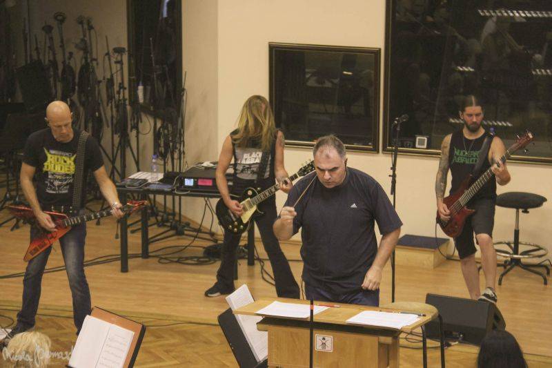 Accept nacvičovali v Praze s Českým národním symfonickým orchestrem, podívejte se na exkluzivní fotoreport