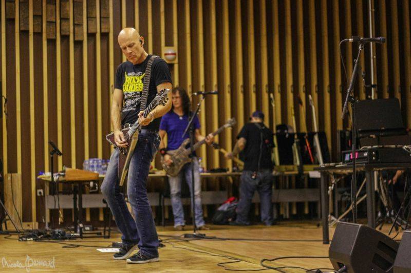 Accept nacvičovali v Praze s Českým národním symfonickým orchestrem, podívejte se na exkluzivní fotoreport