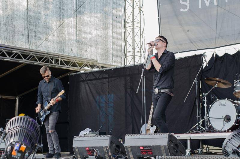 Hrady CZ: Zimní královna Lucie Bílá si s Arakainem podmanila Rožmberk, hráli i Visací zámek nebo Rybičky 48