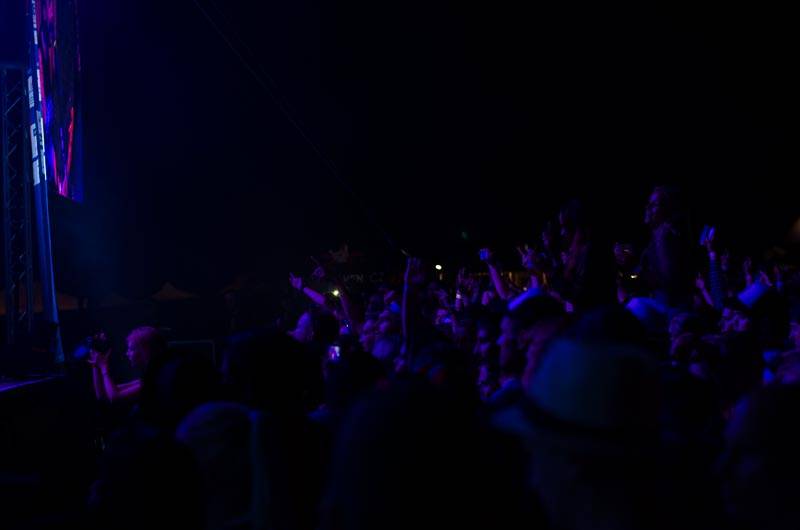 Hrady CZ: Zimní královna Lucie Bílá si s Arakainem podmanila Rožmberk, hráli i Visací zámek nebo Rybičky 48