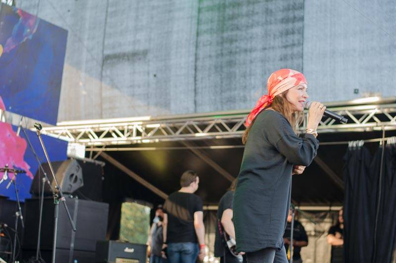 Hrady CZ: Na Rožmberku sklidil největší aplaus Tomáš Klus, sobotní program završili Mig 21