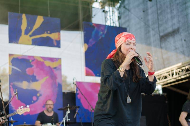 Hrady CZ: Na Rožmberku sklidil největší aplaus Tomáš Klus, sobotní program završili Mig 21