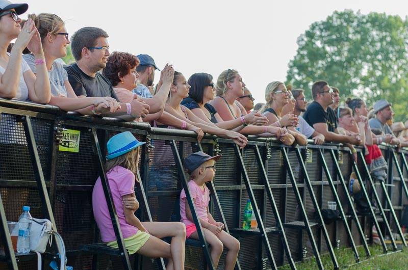 Hrady CZ: Na Rožmberku sklidil největší aplaus Tomáš Klus, sobotní program završili Mig 21