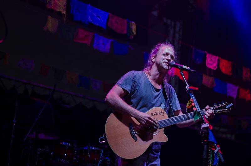 Hrady CZ: Na Rožmberku sklidil největší aplaus Tomáš Klus, sobotní program završili Mig 21