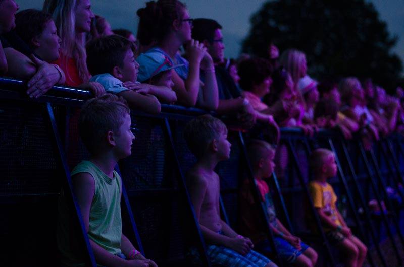 Hrady CZ: Na Rožmberku sklidil největší aplaus Tomáš Klus, sobotní program završili Mig 21