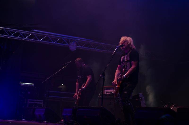 Hrady CZ: Na Rožmberku sklidil největší aplaus Tomáš Klus, sobotní program završili Mig 21