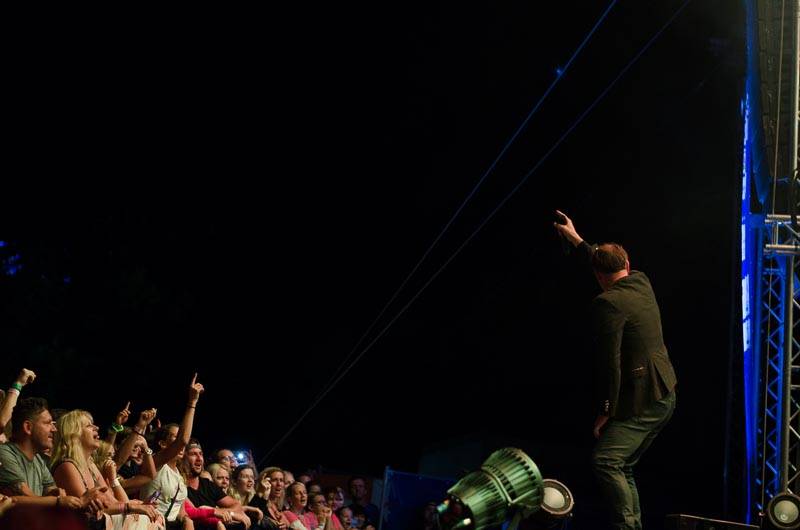 Hrady CZ: Na Rožmberku sklidil největší aplaus Tomáš Klus, sobotní program završili Mig 21