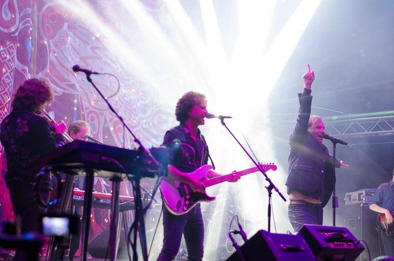 Hrady CZ: Na Rožmberku sklidil největší aplaus Tomáš Klus, sobotní program završili Mig 21