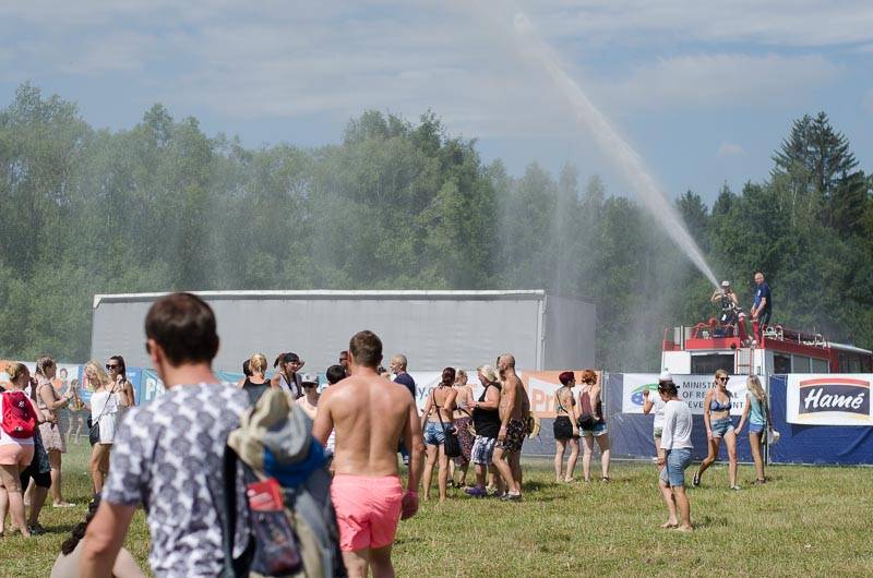 Hrady CZ: Na Rožmberku sklidil největší aplaus Tomáš Klus, sobotní program završili Mig 21