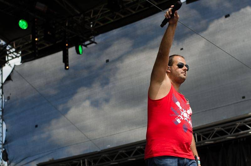 Hrady CZ: Na Rožmberku sklidil největší aplaus Tomáš Klus, sobotní program završili Mig 21