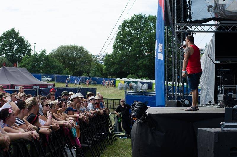 Hrady CZ: Na Rožmberku sklidil největší aplaus Tomáš Klus, sobotní program završili Mig 21