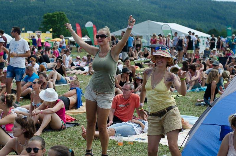 Hrady CZ: Na Rožmberku sklidil největší aplaus Tomáš Klus, sobotní program završili Mig 21