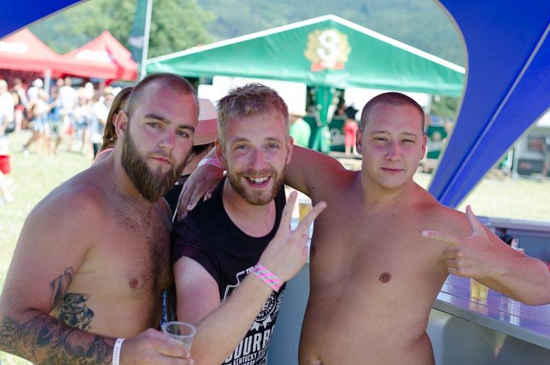 Hrady CZ: Na Rožmberku sklidil největší aplaus Tomáš Klus, sobotní program završili Mig 21