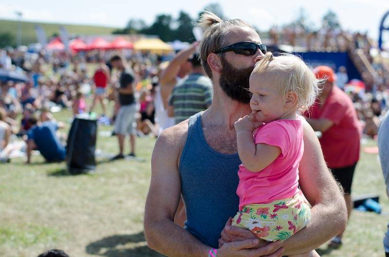 Hrady CZ: Na Rožmberku sklidil největší aplaus Tomáš Klus, sobotní program završili Mig 21