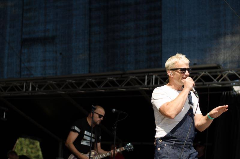 Hrady CZ: Na Rožmberku sklidil největší aplaus Tomáš Klus, sobotní program završili Mig 21