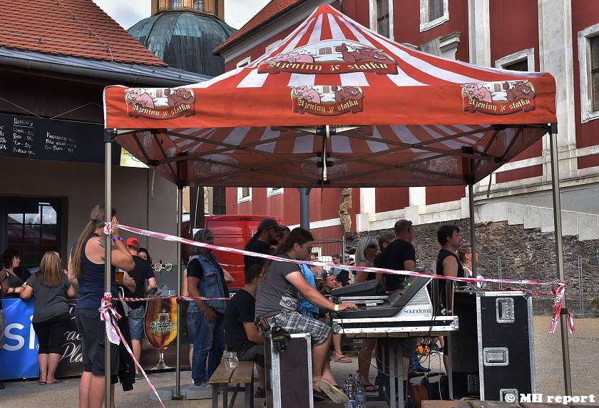 Knížecí metal fest ovládl Plasy, zahráli Arakain, Doga nebo Fata Morgana