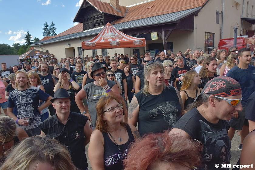 Knížecí metal fest ovládl Plasy, zahráli Arakain, Doga nebo Fata Morgana