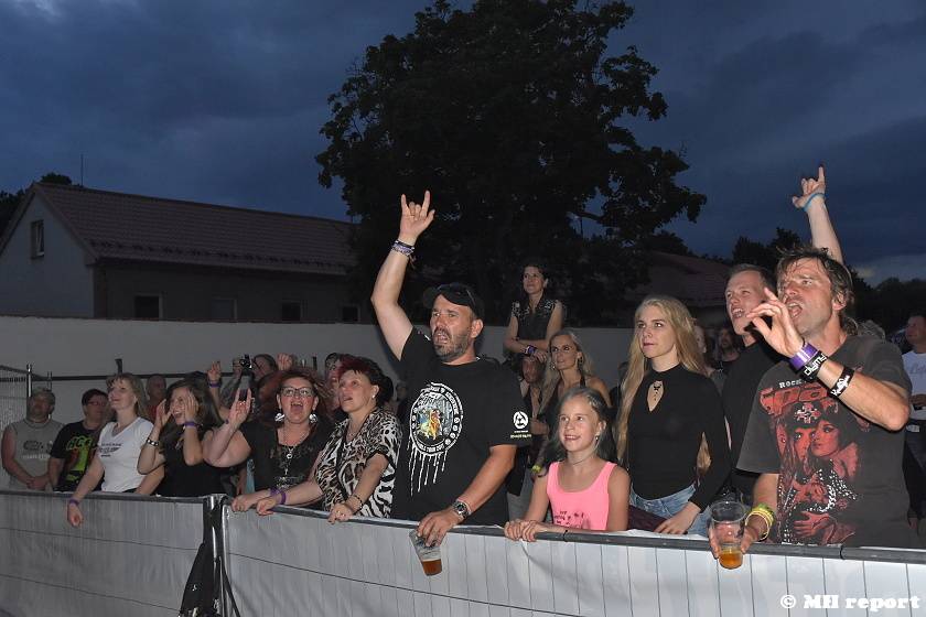 Knížecí metal fest ovládl Plasy, zahráli Arakain, Doga nebo Fata Morgana