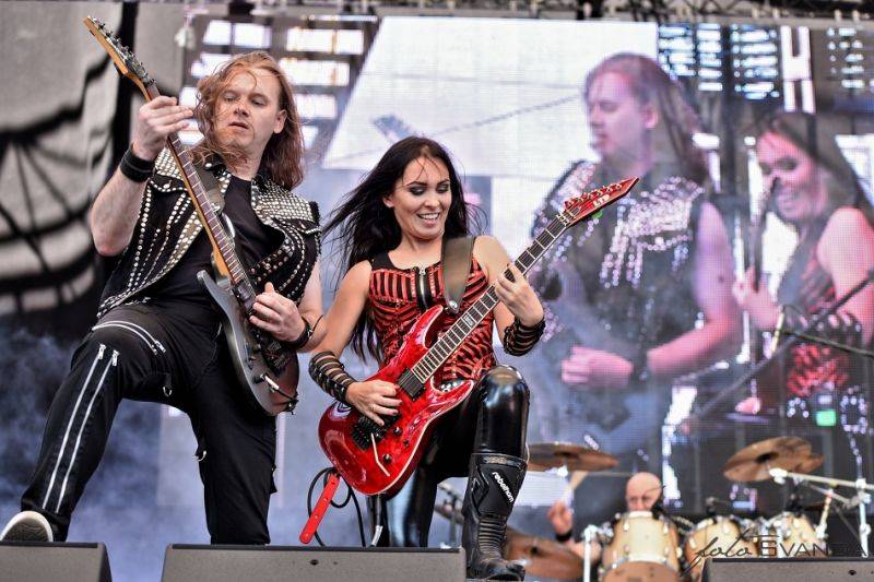 Ostrava v plamenech: Fanoušky rozpálili Arch Enemy, Loudness i Kreyson