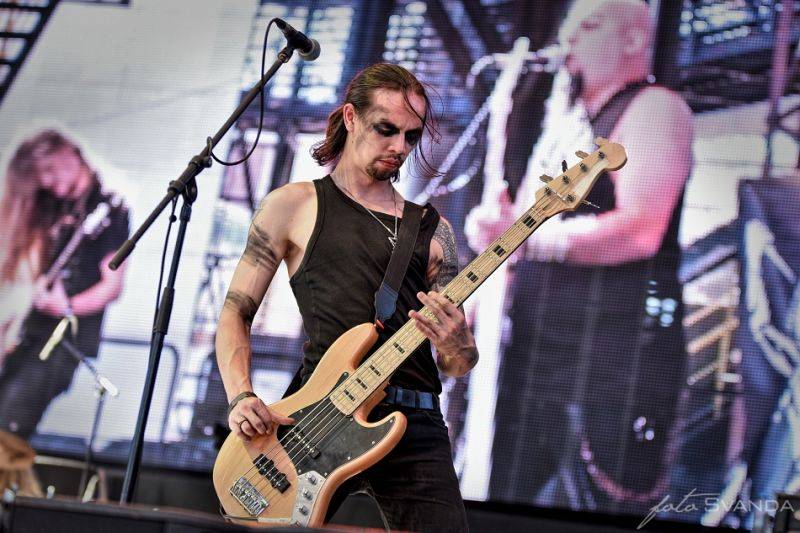 Ostrava v plamenech: Fanoušky rozpálili Arch Enemy, Loudness i Kreyson