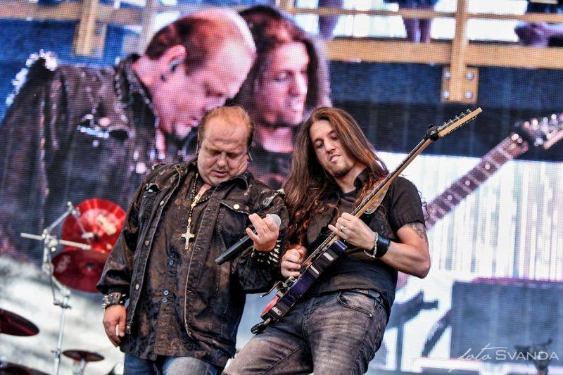 Ostrava v plamenech: Fanoušky rozpálili Arch Enemy, Loudness i Kreyson